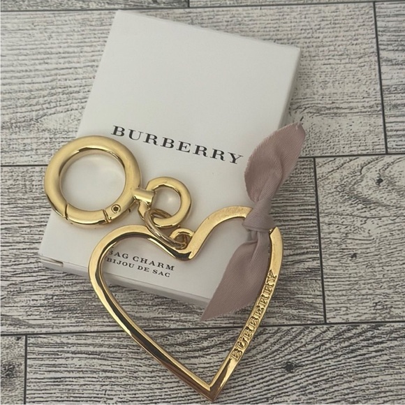 Burberry Gold Heart Key Holder with Taupe Ribbon - Picture 1 of 4